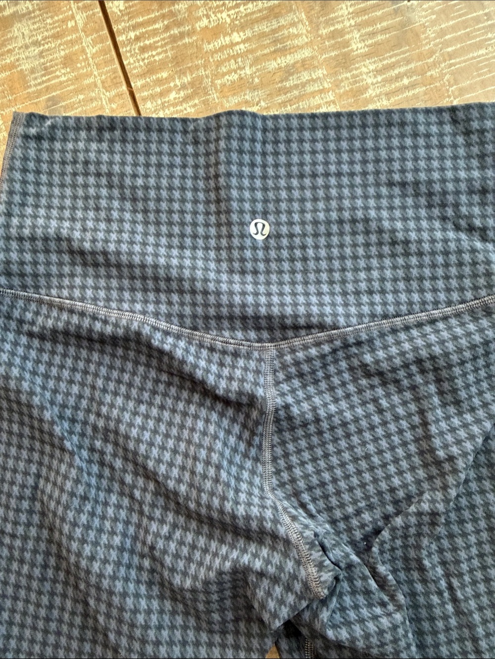 lululemon athletica Houndstooth-Print High-Rise Leggings in Charcoal and Black
